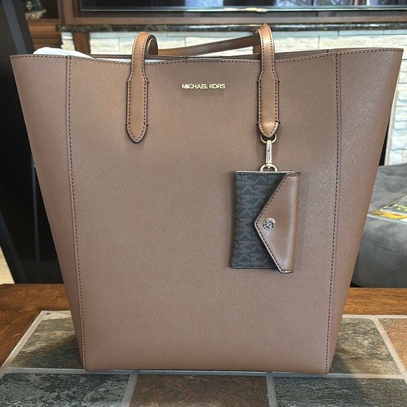 Michael Kors Brown Tote Bag - Picture 1 of 7
